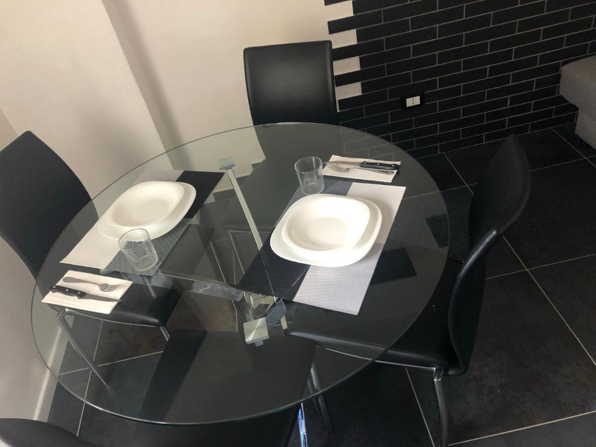 Appartement Blaxej, Nel Cuore Di Verona, Moderno Ed Elegante, 4 Posti Letto, Wi-Fi, Self Check In Extérieur photo