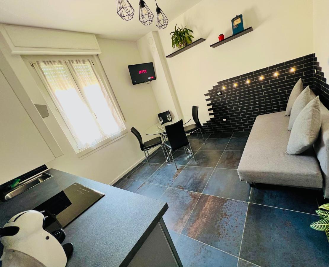 Appartement Blaxej, Nel Cuore Di Verona, Moderno Ed Elegante, 4 Posti Letto, Wi-Fi, Self Check In Extérieur photo